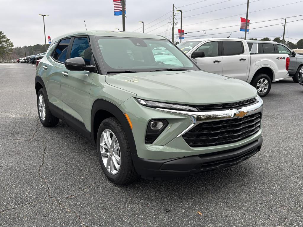 new 2025 Chevrolet TrailBlazer car, priced at $24,120