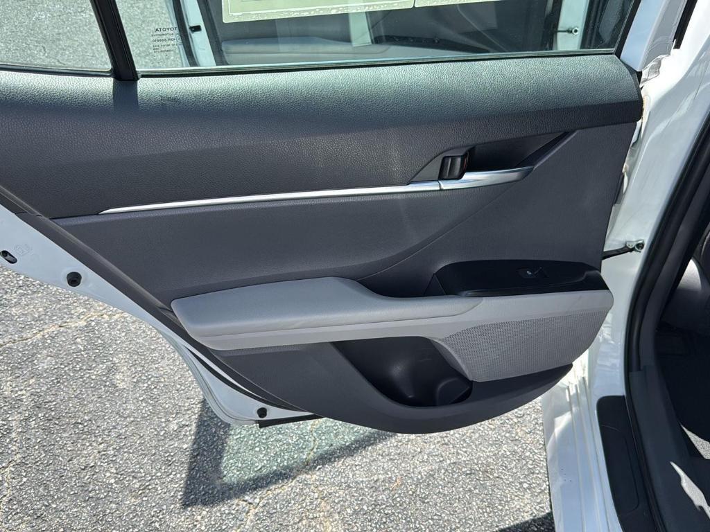 used 2020 Toyota Camry Hybrid car, priced at $25,444