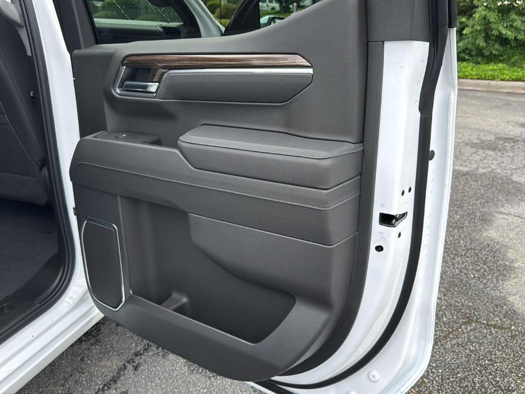 new 2025 Chevrolet Silverado 1500 car, priced at $48,955