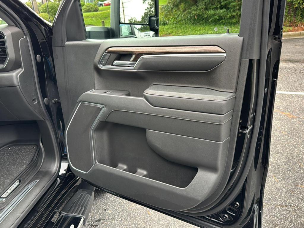 used 2024 Chevrolet Silverado 1500 car, priced at $48,099