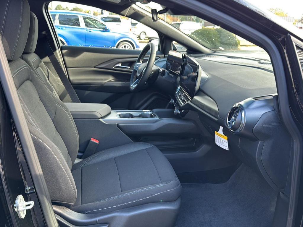 new 2026 Chevrolet Equinox EV car, priced at $39,835