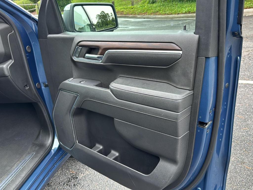 used 2024 GMC Sierra 1500 car, priced at $39,995