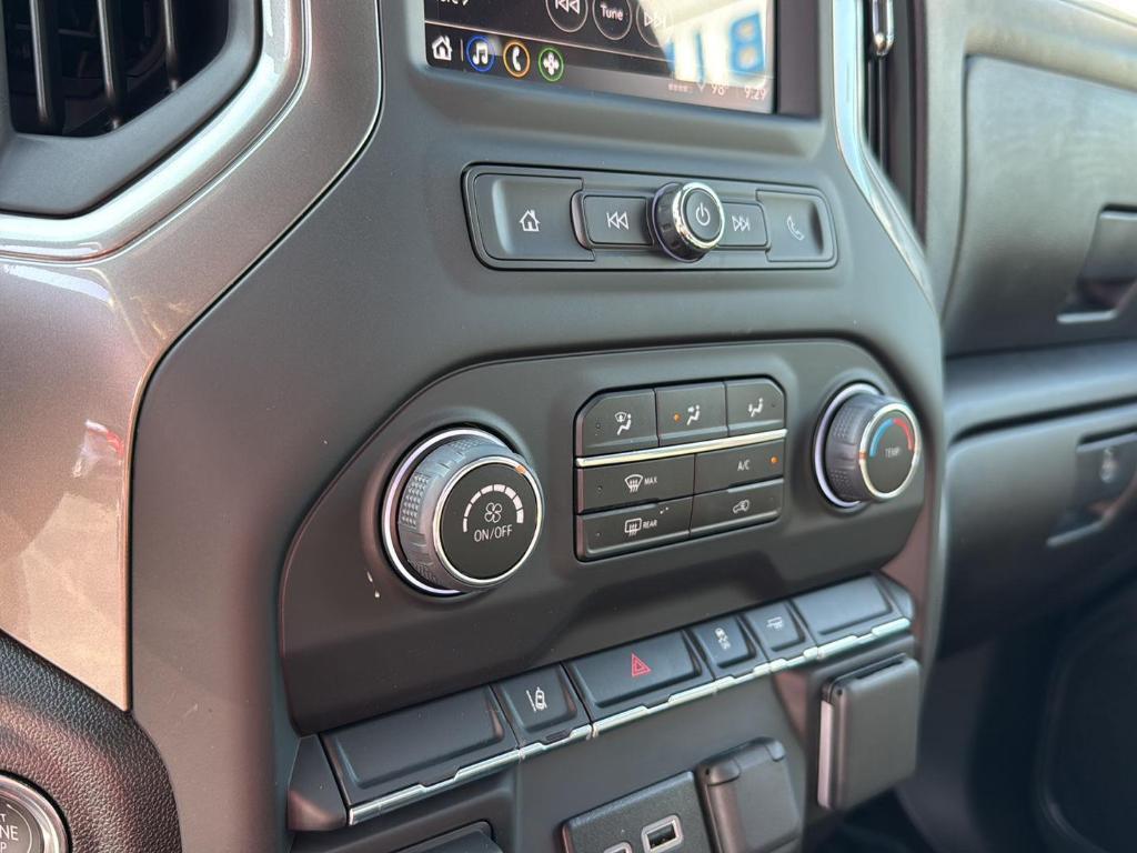 new 2025 Chevrolet Silverado 2500 car, priced at $65,398