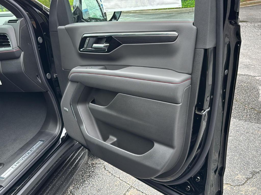 new 2025 Chevrolet Suburban car, priced at $76,790