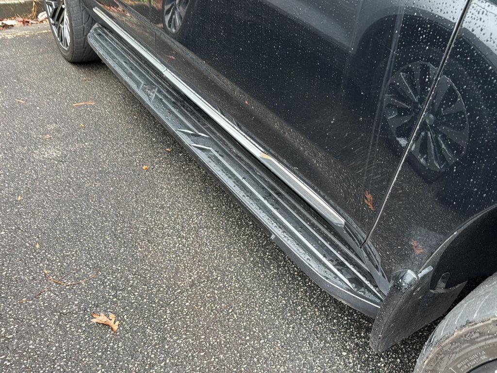 used 2023 Cadillac Escalade ESV car, priced at $55,887