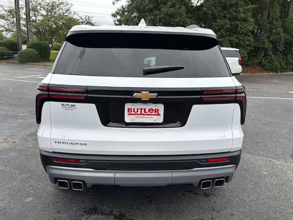 new 2026 Chevrolet Traverse car, priced at $43,170