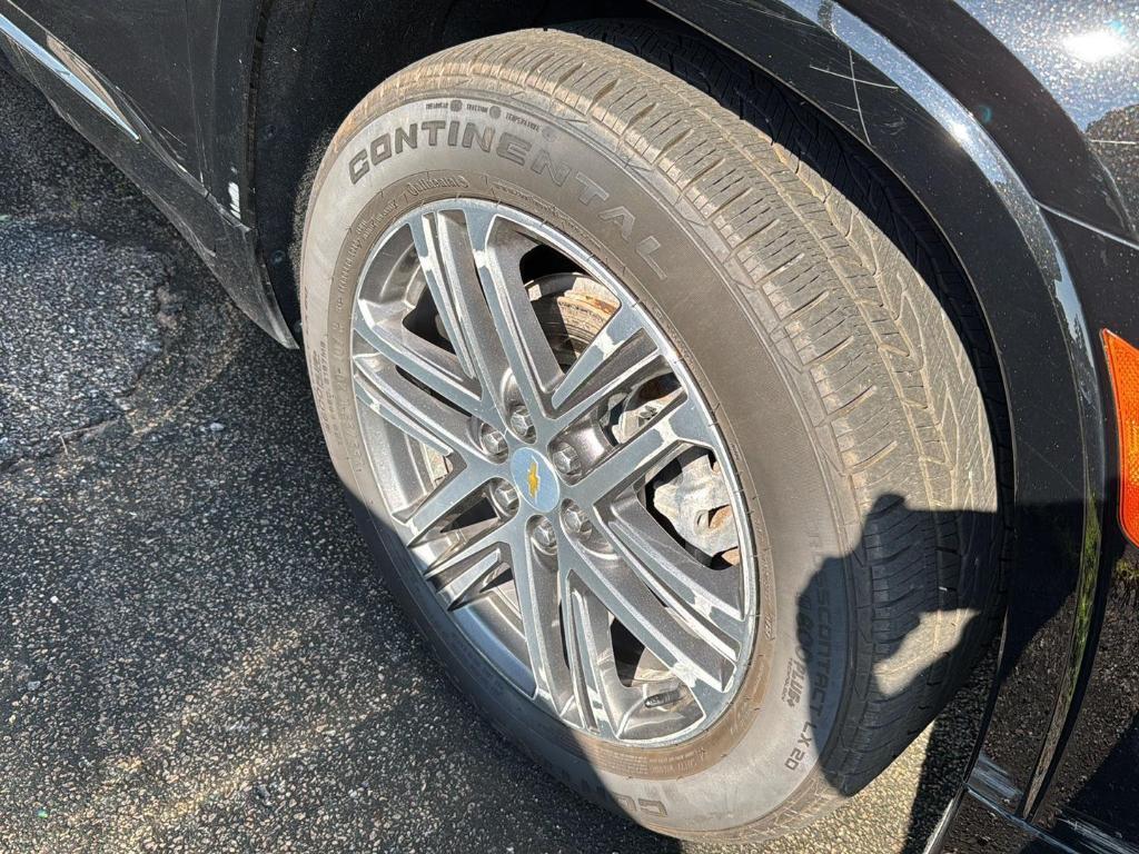 used 2023 Chevrolet Traverse car, priced at $39,999