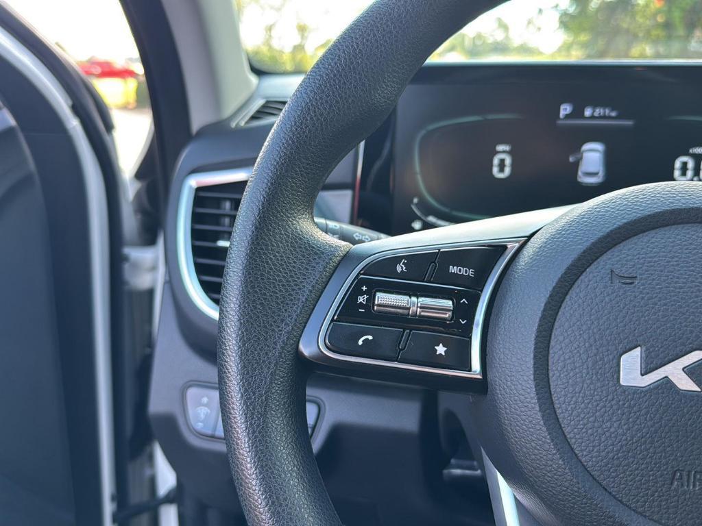 used 2024 Kia Seltos car, priced at $21,995