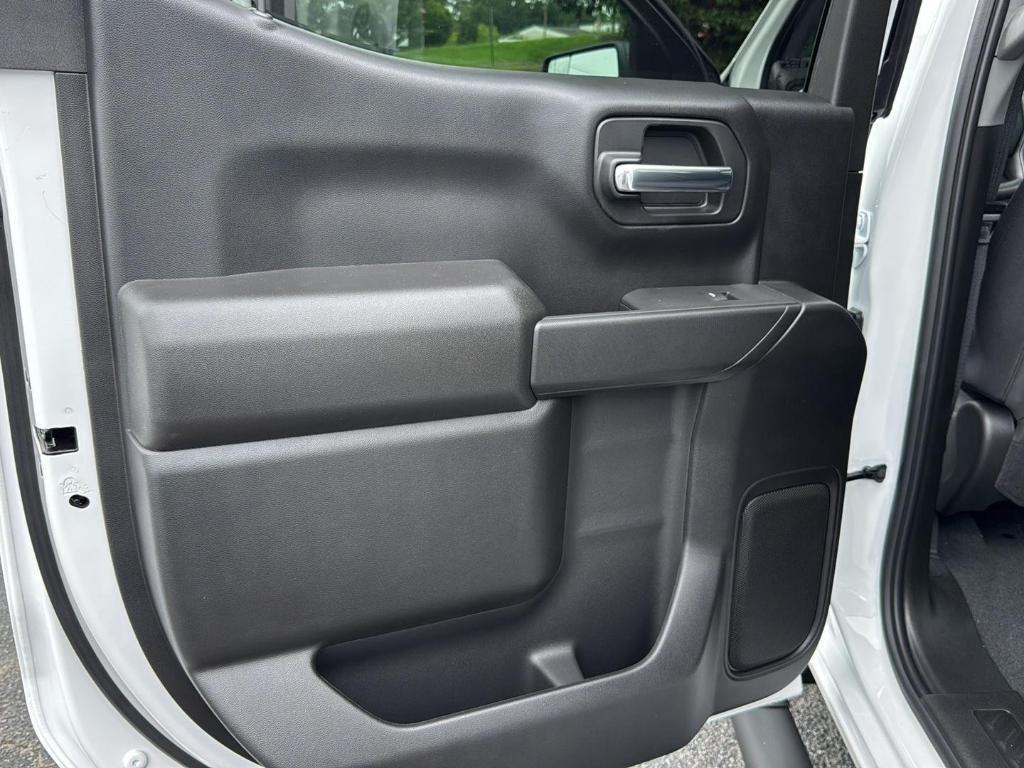 new 2025 Chevrolet Silverado 1500 car, priced at $48,130