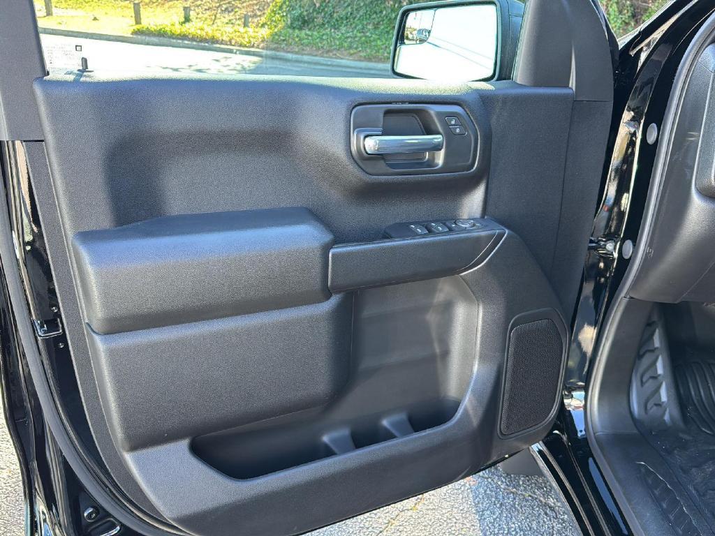 new 2025 Chevrolet Silverado 1500 car, priced at $45,070