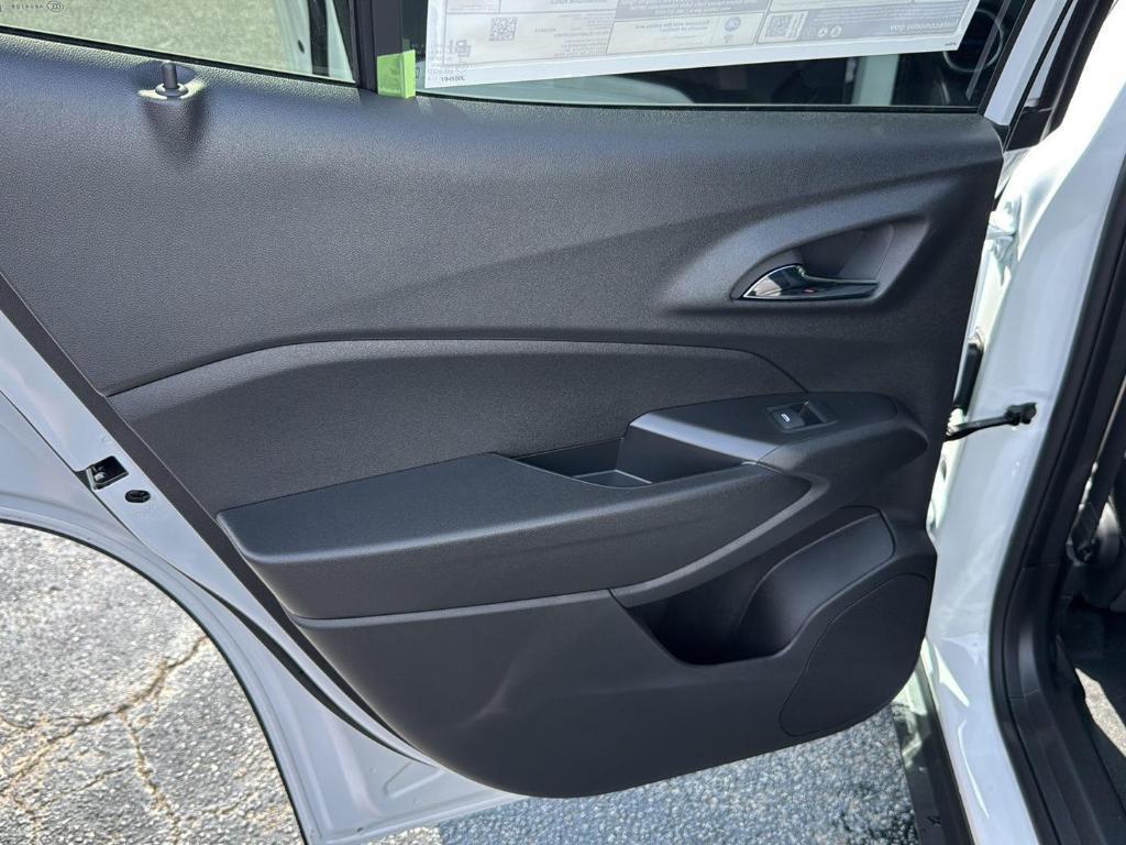 new 2025 Chevrolet Trax car, priced at $24,775