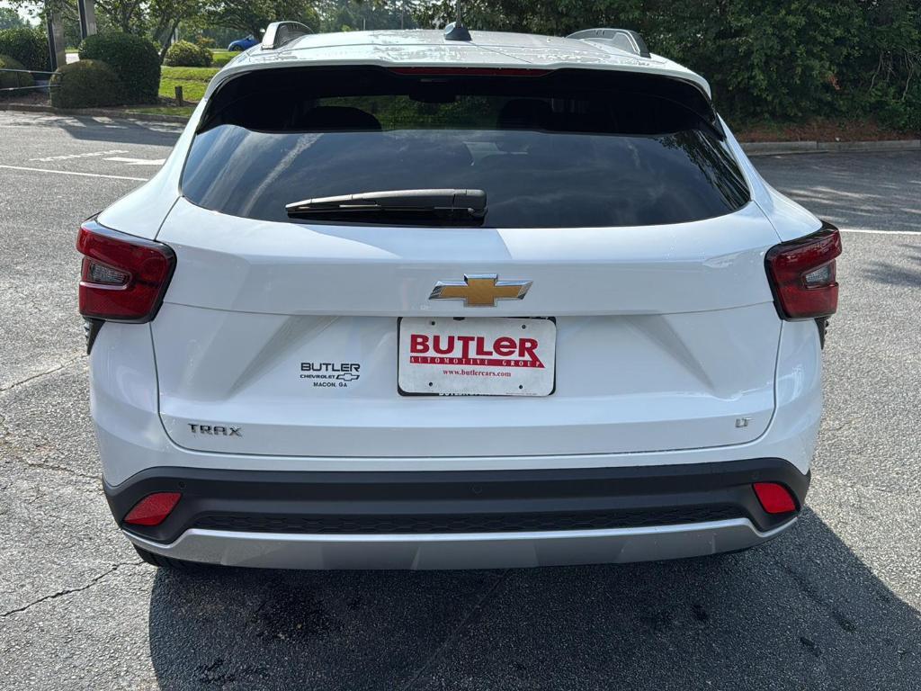new 2025 Chevrolet Trax car, priced at $24,775