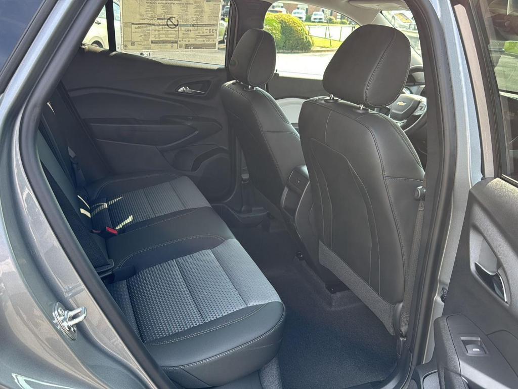 new 2025 Chevrolet Trax car, priced at $24,775