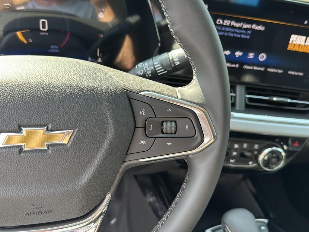 new 2025 Chevrolet Trax car, priced at $24,775