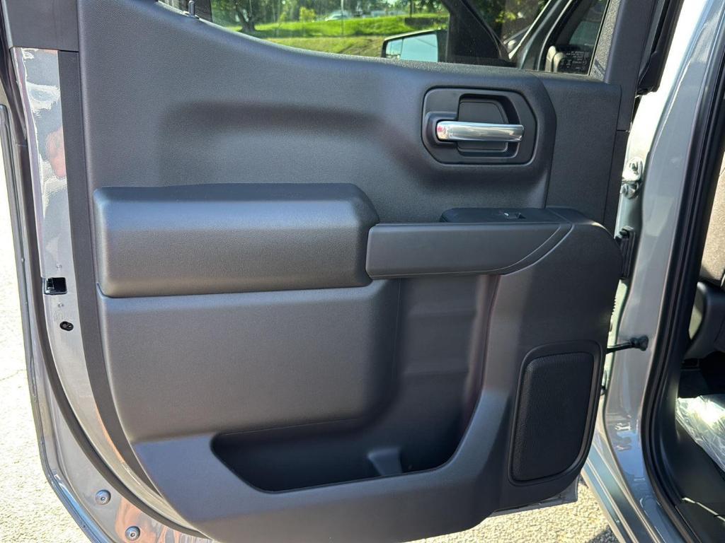new 2025 Chevrolet Silverado 1500 car, priced at $43,555