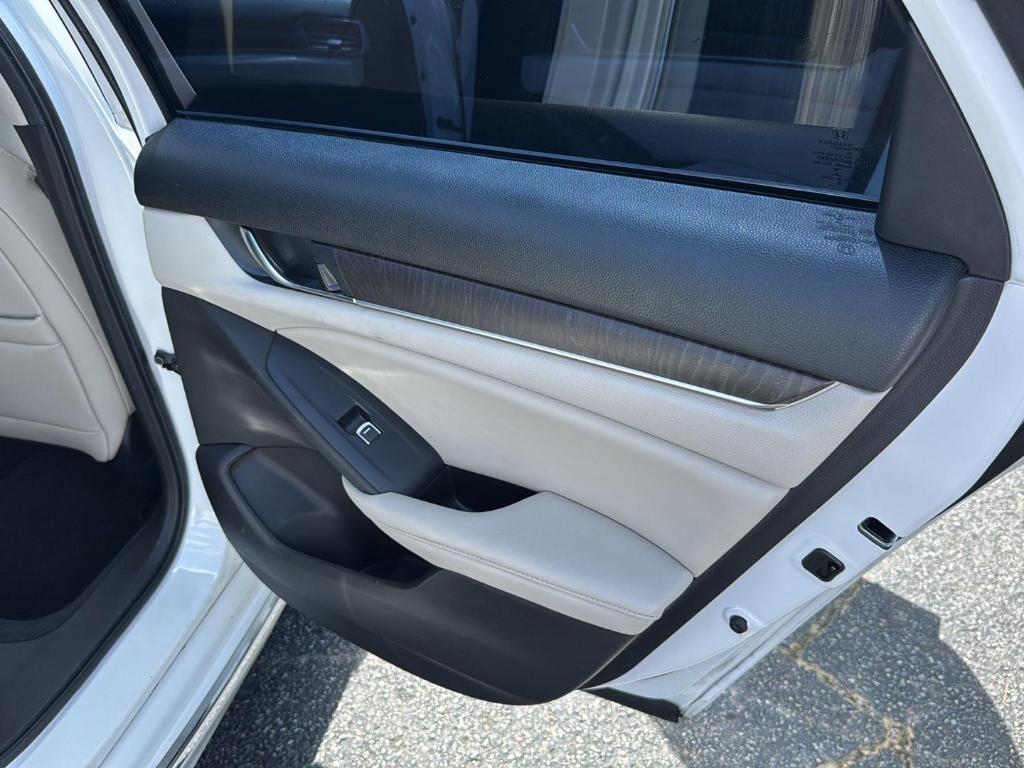 used 2020 Honda Accord Hybrid car, priced at $24,999