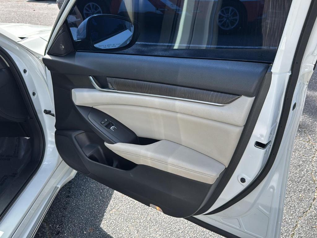 used 2020 Honda Accord Hybrid car, priced at $24,999