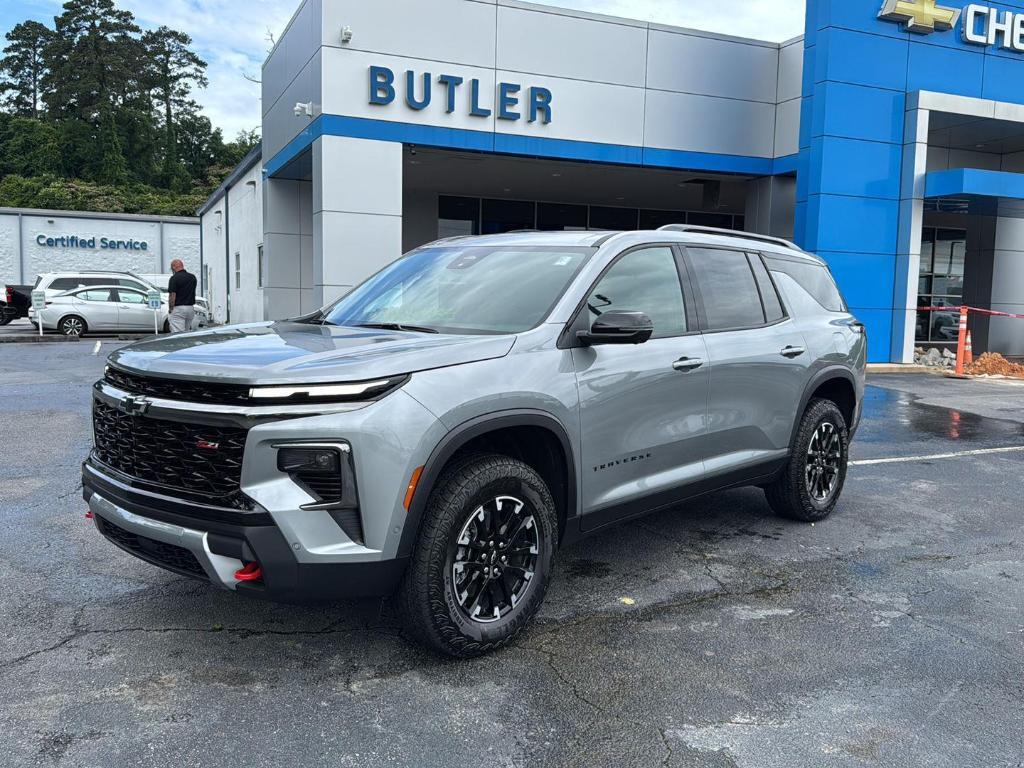 new 2025 Chevrolet Traverse car