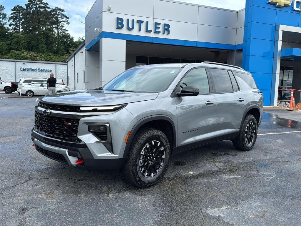 new 2025 Chevrolet Traverse car
