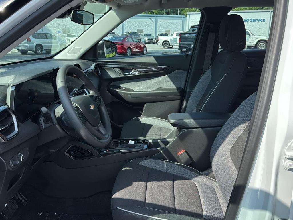 new 2026 Chevrolet TrailBlazer car, priced at $25,025