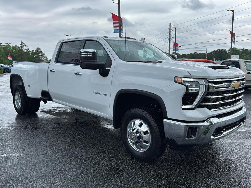 new 2025 Chevrolet Silverado 3500 car, priced at $79,895