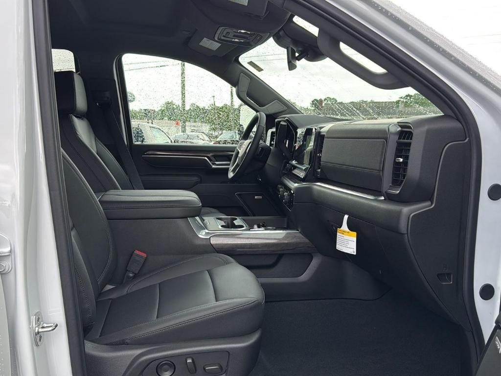 new 2025 Chevrolet Silverado 3500 car, priced at $79,895