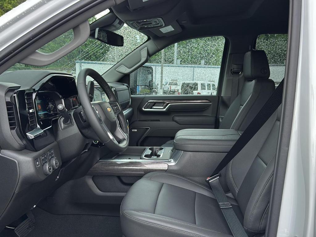 new 2025 Chevrolet Silverado 3500 car, priced at $79,895