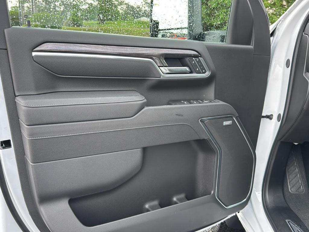 new 2025 Chevrolet Silverado 3500 car, priced at $79,895