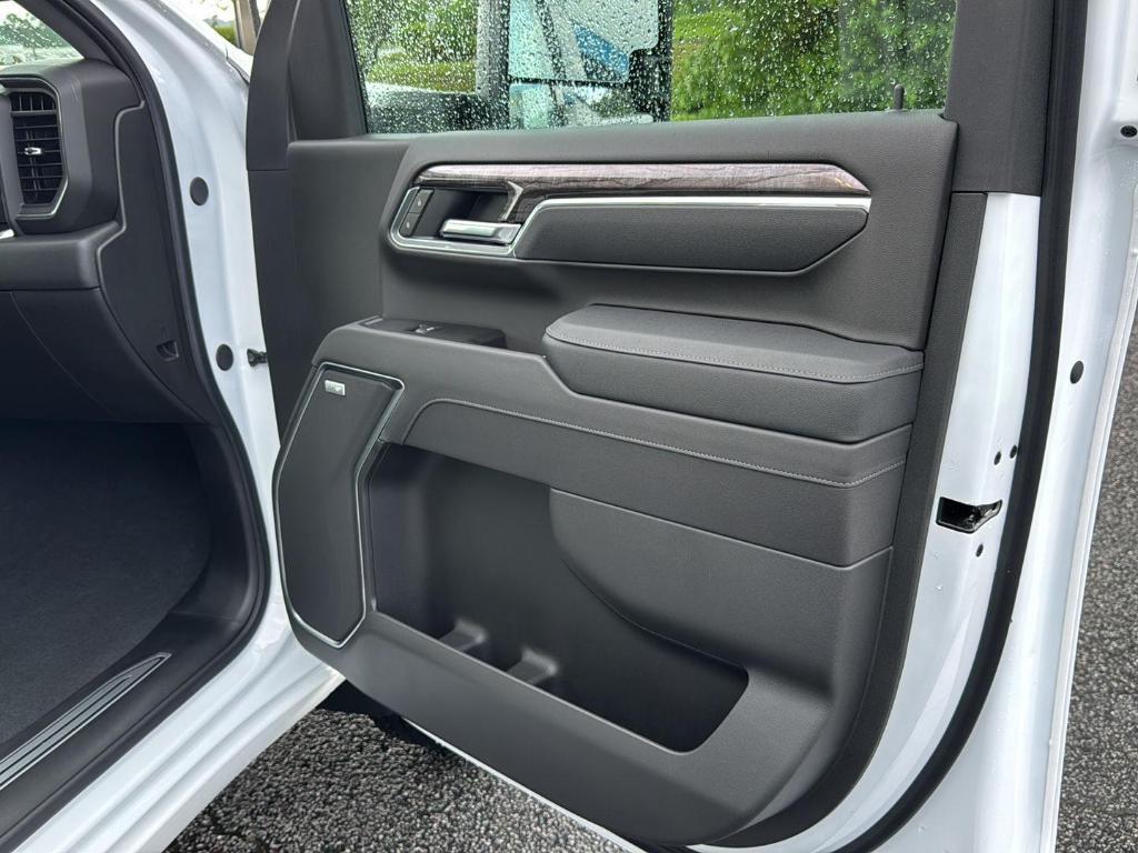 new 2025 Chevrolet Silverado 3500 car, priced at $79,895