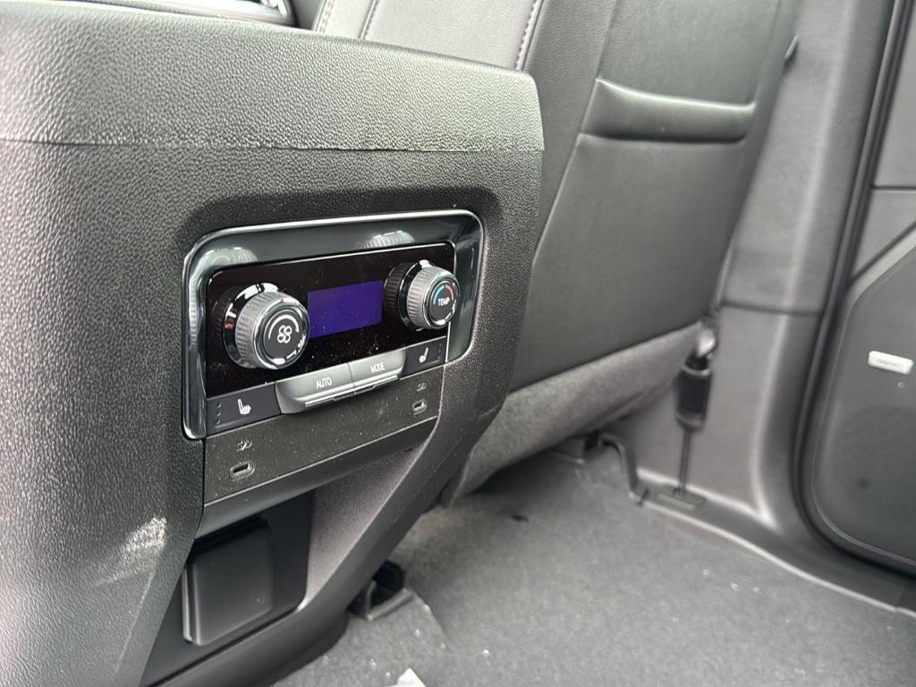 new 2025 Chevrolet Tahoe car, priced at $74,225