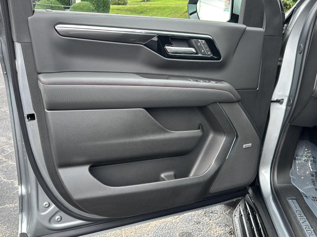 new 2025 Chevrolet Tahoe car, priced at $74,225