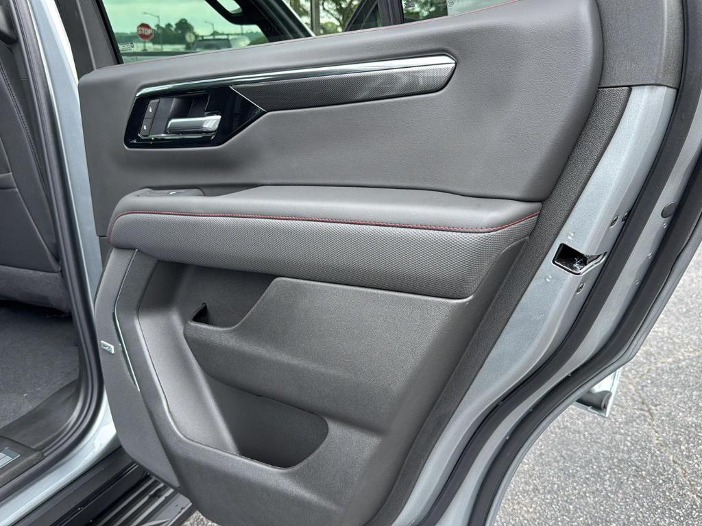 new 2025 Chevrolet Tahoe car, priced at $74,225
