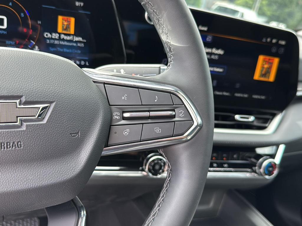 new 2026 Chevrolet Equinox car, priced at $33,030