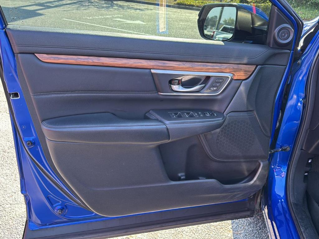 used 2020 Honda CR-V car, priced at $27,000