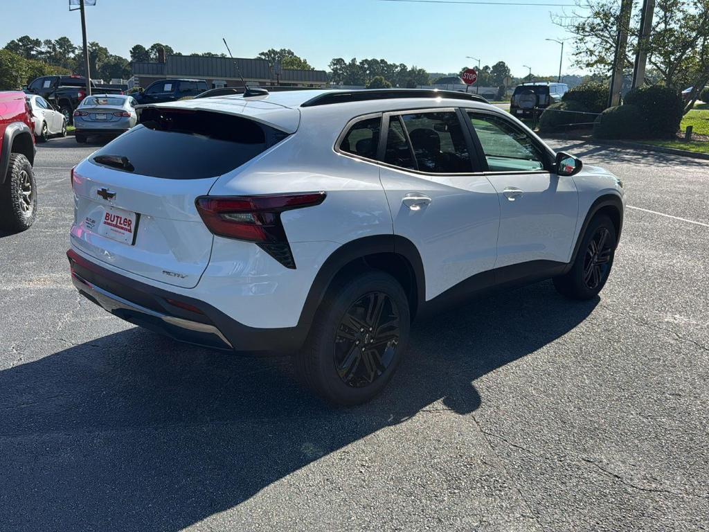 new 2025 Chevrolet Trax car, priced at $26,875
