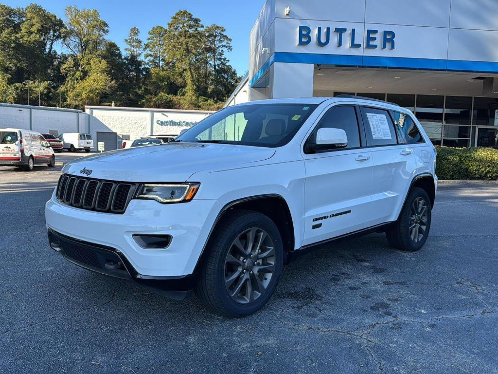 used 2016 Jeep Grand Cherokee car, priced at $18,404