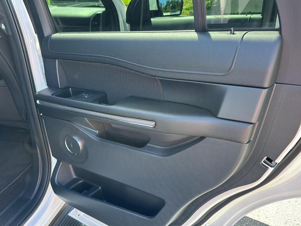 used 2021 Ford Expedition car, priced at $35,664
