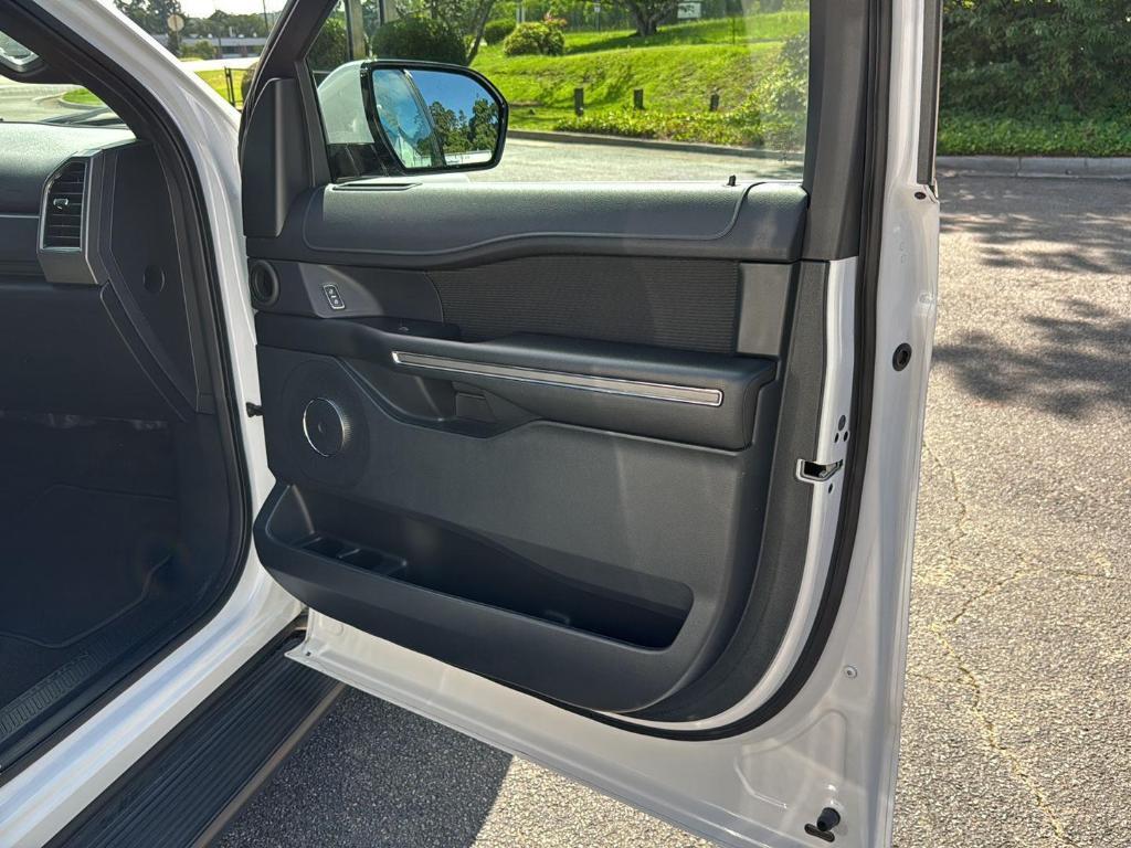 used 2021 Ford Expedition car, priced at $35,664