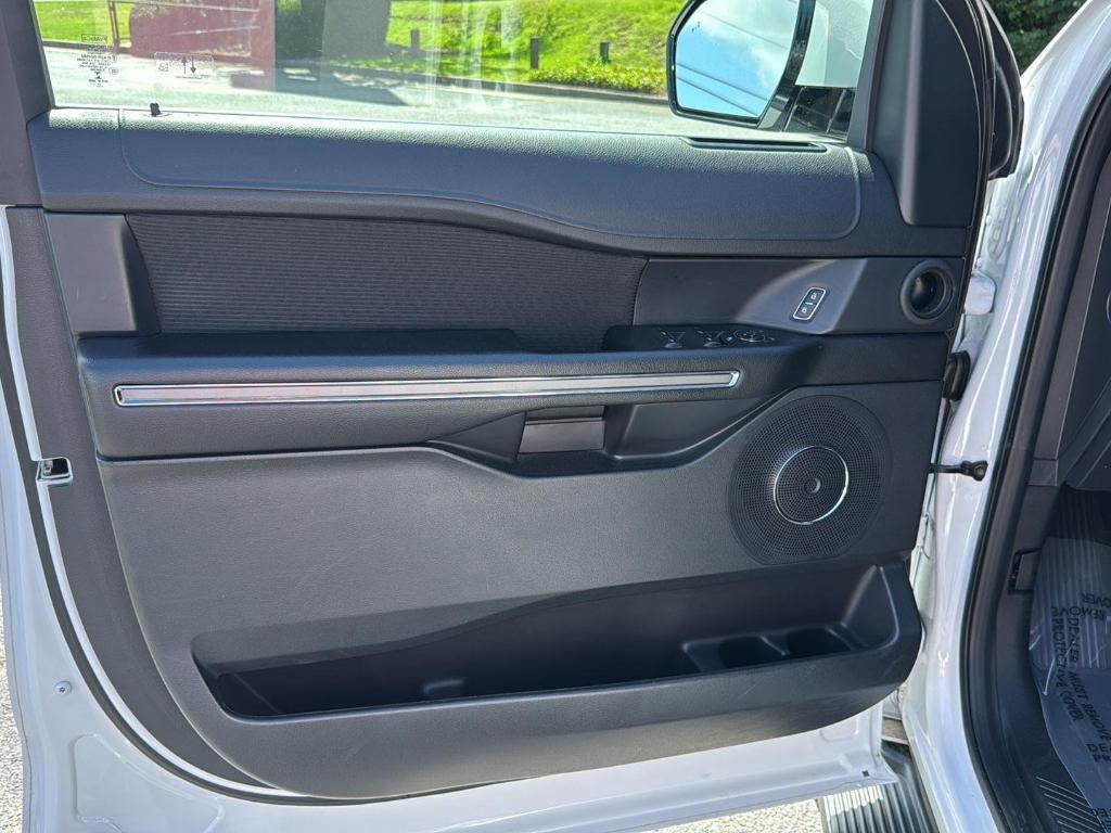 used 2021 Ford Expedition car, priced at $35,664