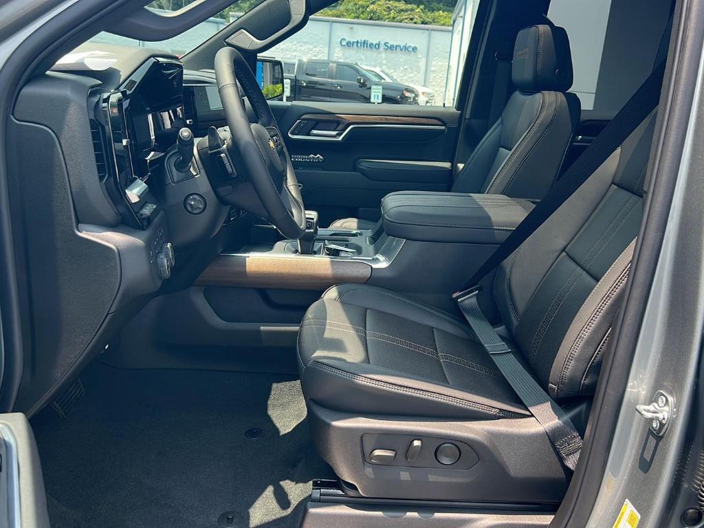 new 2025 Chevrolet Silverado 1500 car, priced at $73,905