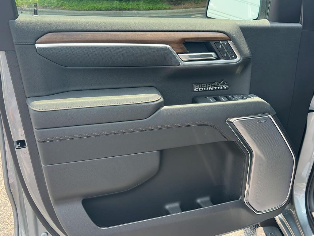 new 2025 Chevrolet Silverado 1500 car, priced at $73,905