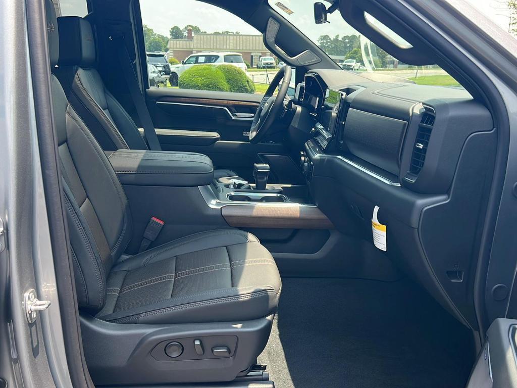 new 2025 Chevrolet Silverado 1500 car, priced at $73,905