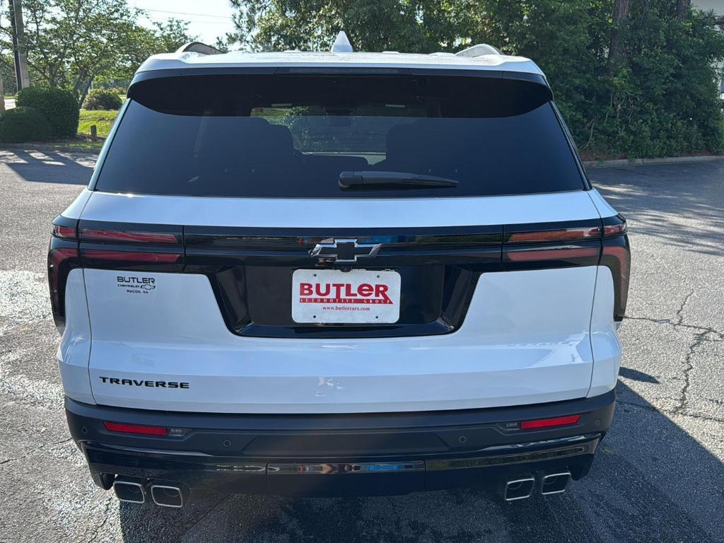new 2025 Chevrolet Traverse car, priced at $42,820