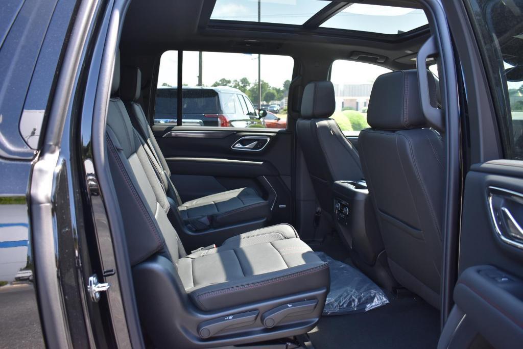 new 2024 Chevrolet Suburban car, priced at $75,804