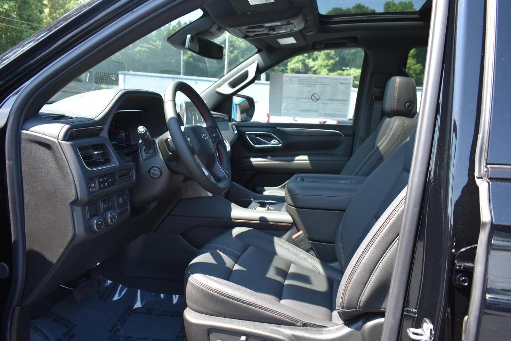 new 2024 Chevrolet Suburban car, priced at $75,804