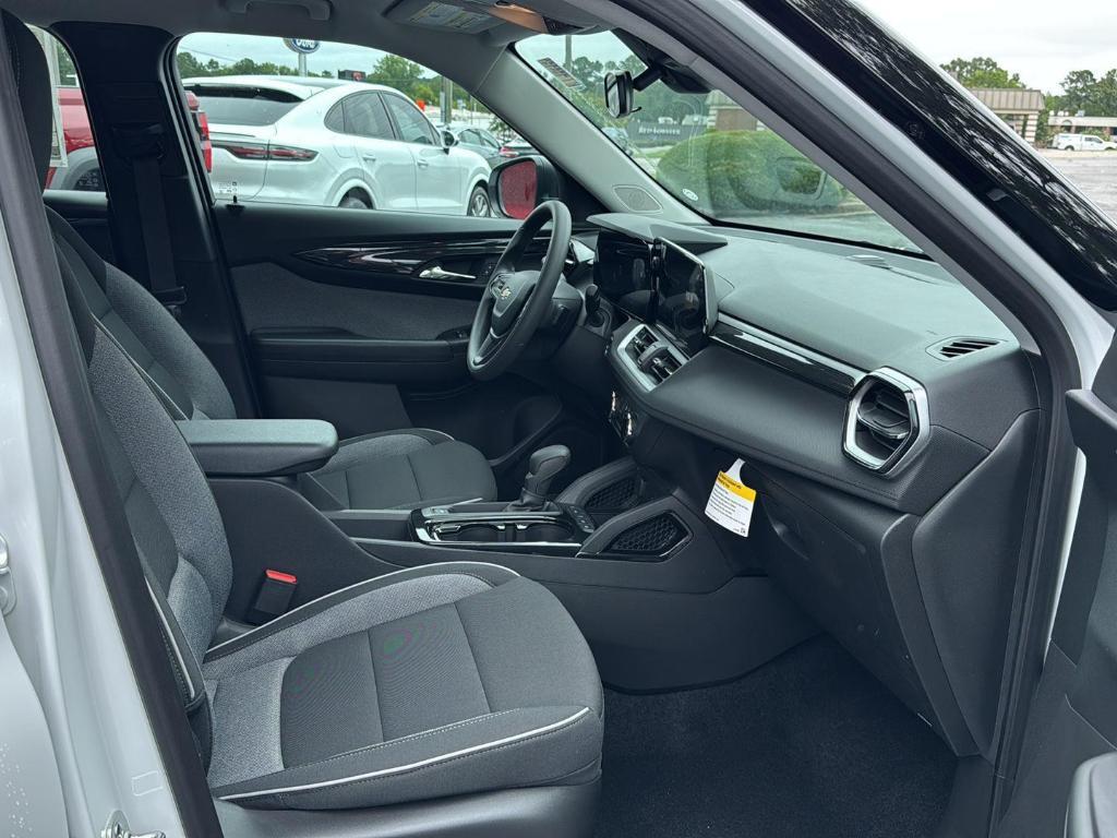 new 2026 Chevrolet TrailBlazer car, priced at $25,025