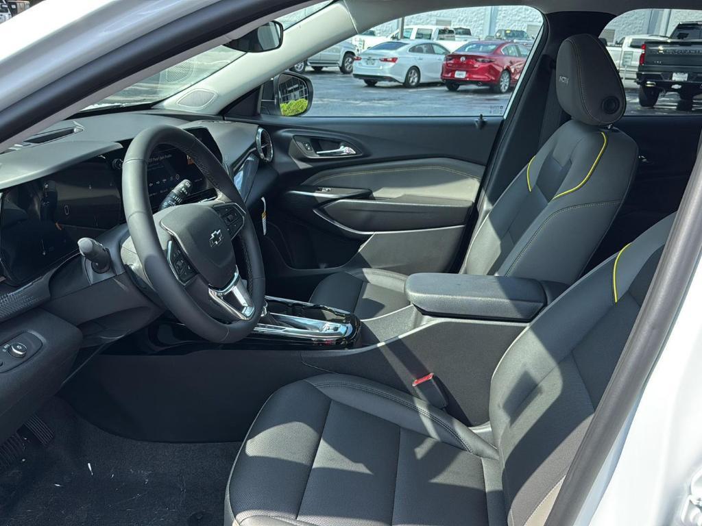 new 2025 Chevrolet Trax car, priced at $25,980