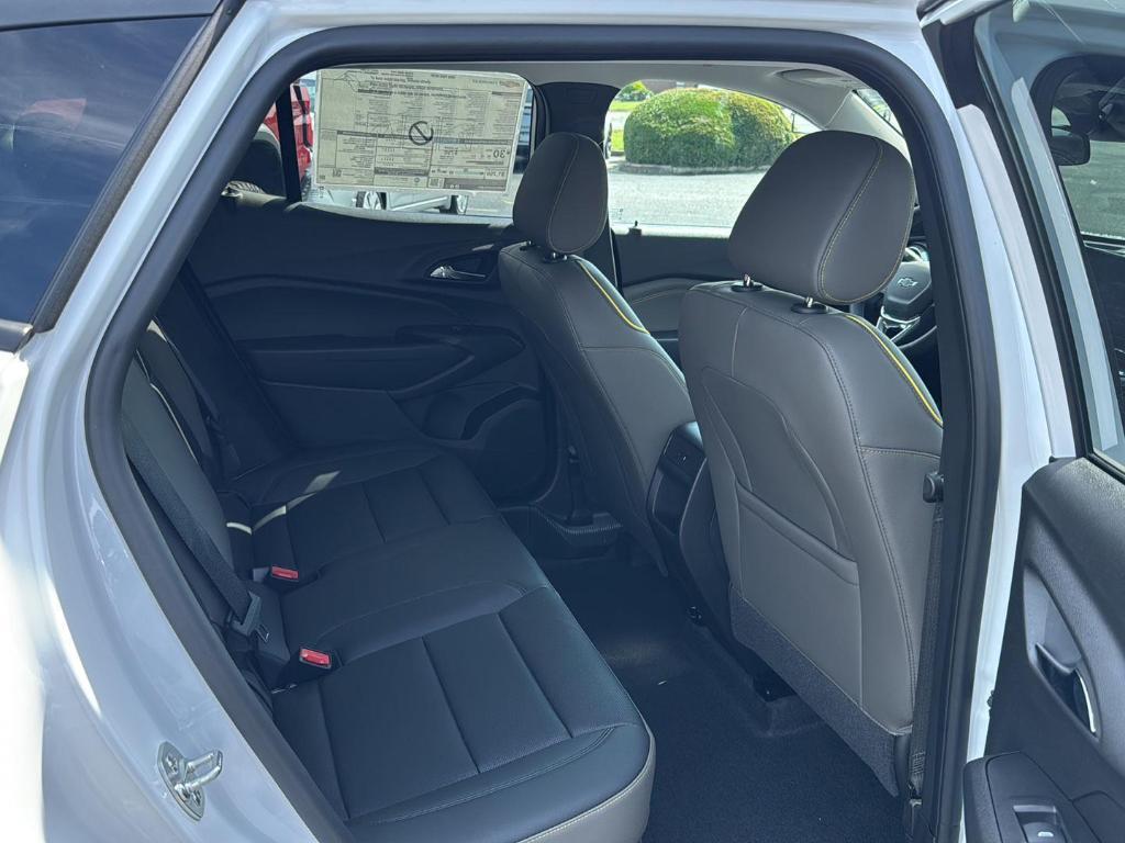 new 2025 Chevrolet Trax car, priced at $25,980