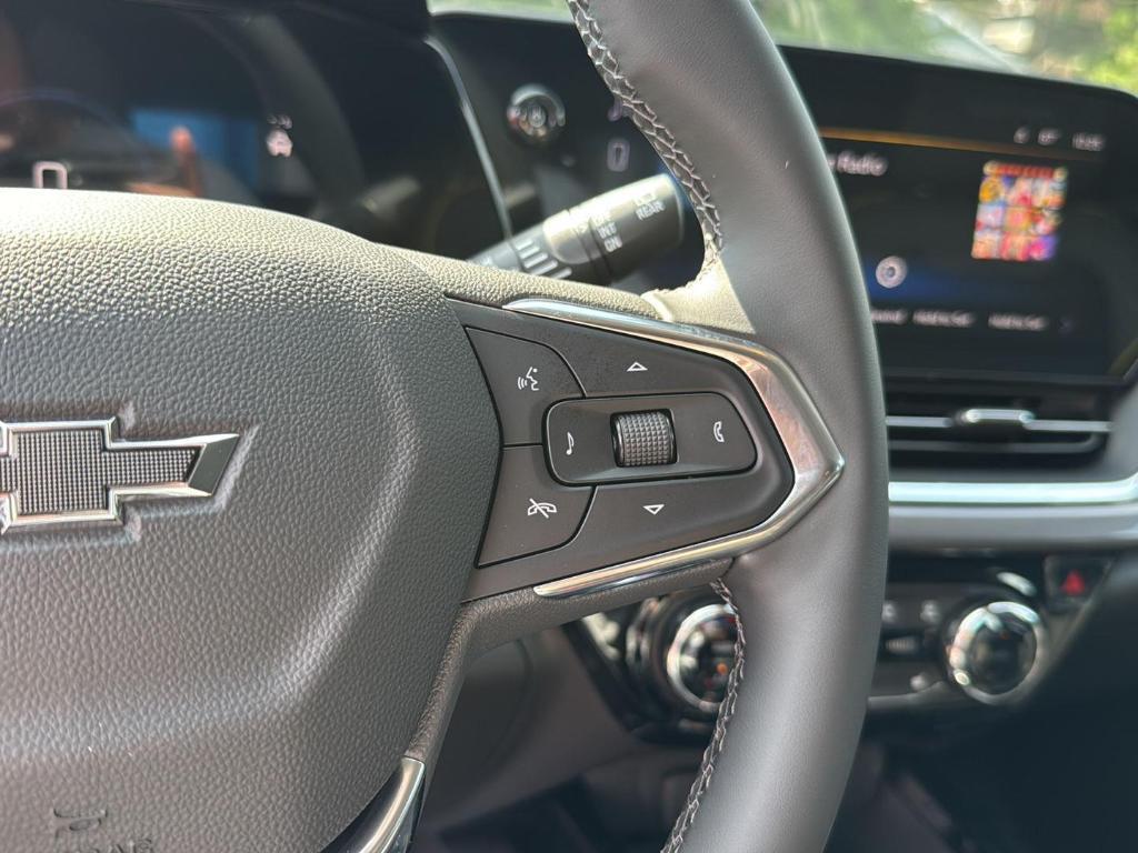 new 2025 Chevrolet Trax car, priced at $25,980