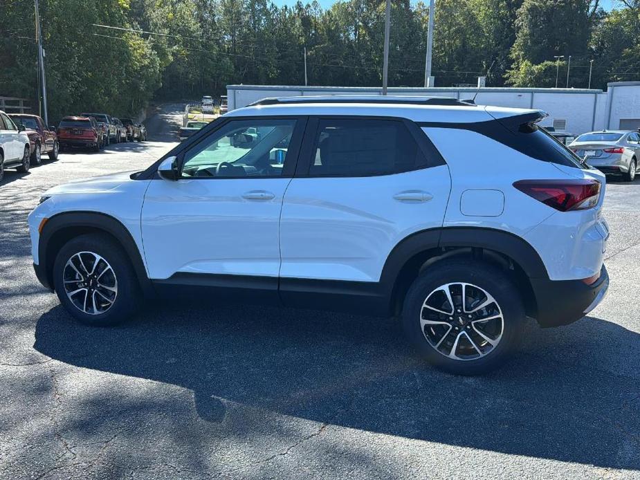 new 2025 Chevrolet TrailBlazer car, priced at $27,434